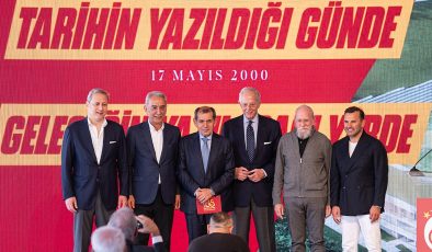 Galatasaray, UEFA Kupası zaferinin 24. yılını Kemerburgaz’da kutladı