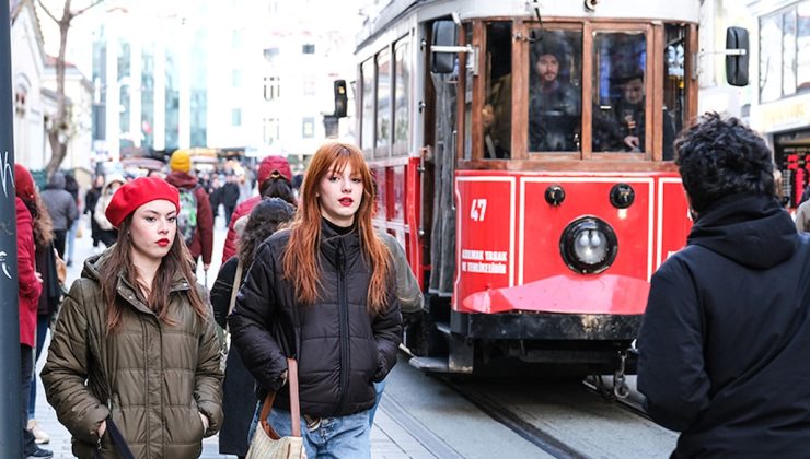 Türkiye’de genç nüfus oranı yüzde 15,1’e geriledi